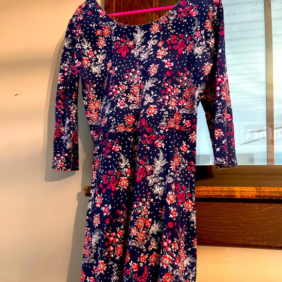 Girl’s dress - Picture 1 of 1